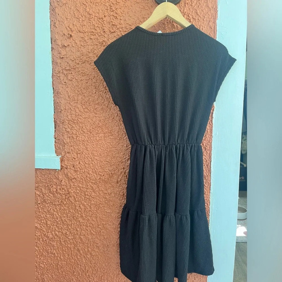 Women’s Caution to The Wind Black Faux Wrap Front Waffle Knit Dress Size Small - Picture 2 of 3